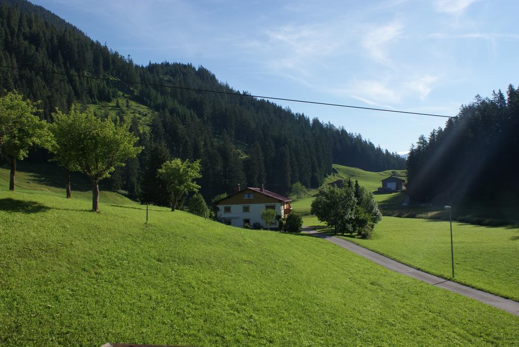Отель Haus Bergfrieden Бах Экстерьер фото