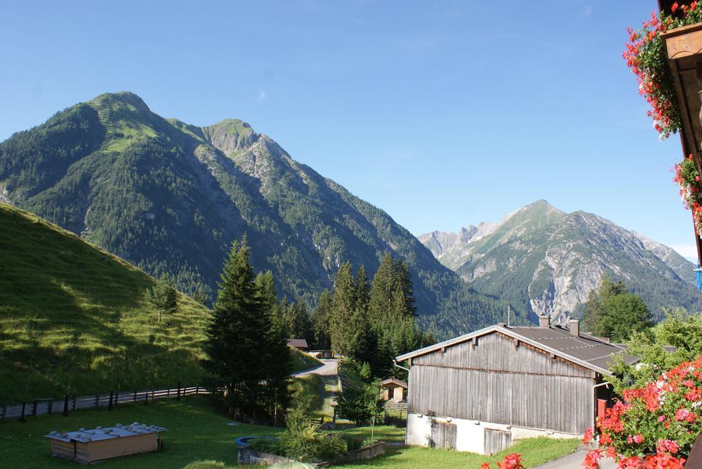 Отель Haus Bergfrieden Бах Экстерьер фото