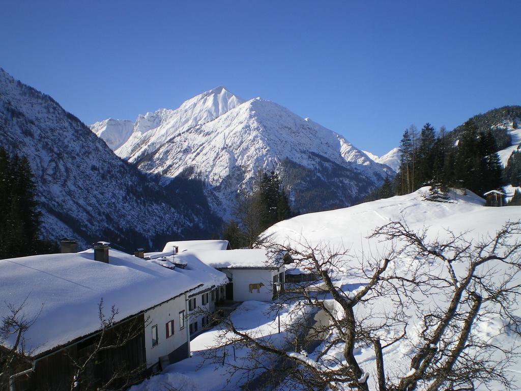 Отель Haus Bergfrieden Бах Экстерьер фото
