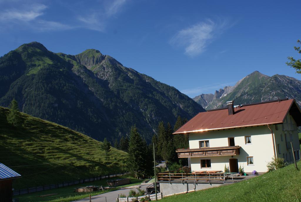Отель Haus Bergfrieden Бах Экстерьер фото